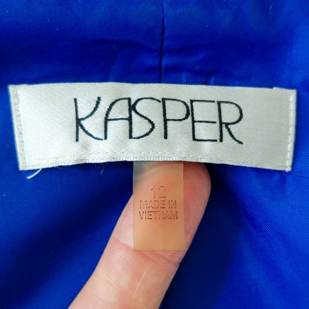 Kasper Fly Away Suit Jacket with Zipper Pocket Detail - Picture 14 of 16